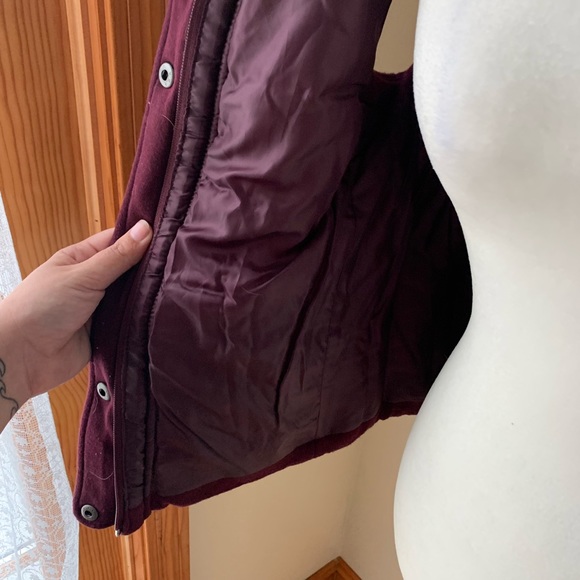 Magenta puffer vest - Picture 4 of 5